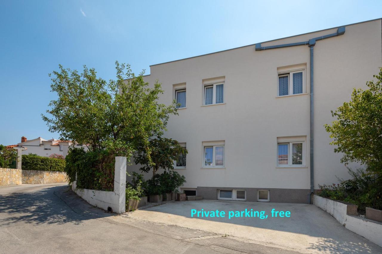 Apartments Near Beach Babic Split Exterior photo